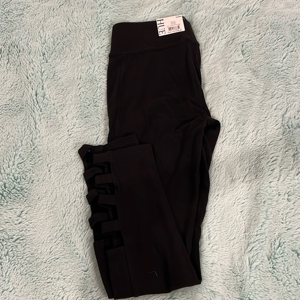 HUE leggings